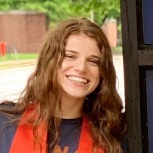 Meet your Posher, Alexis